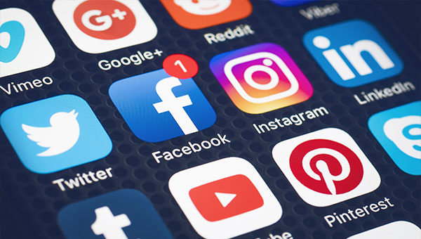 تولید محتوا توسط کاربر UGC
